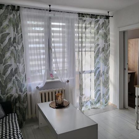 Apartament Zorzy Przy Instytucie Kardiologii Anin Apartment Варшава Екстериор снимка