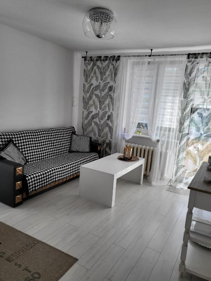 Apartament Zorzy Przy Instytucie Kardiologii Anin Apartment Варшава Екстериор снимка